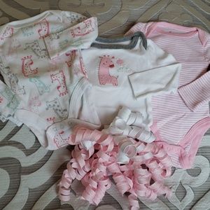 💞Circo Giraffe Newborn Longsleeve Onesie Bundle💞
